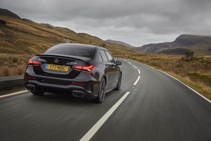  Mercedes-AMG A35 4Matic Sedan (V177) 2019 года  (UK) (фото 30 из 74)